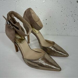Vince Camuto Women’s size 8.5 Lyla Champagne Leather Beige Suede Heels